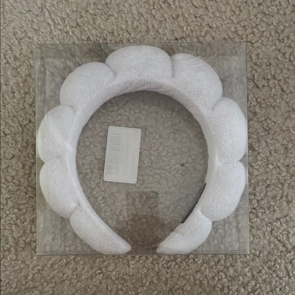 •NEVER OPENED-white makeup/spa headband - Picture 1 of 1